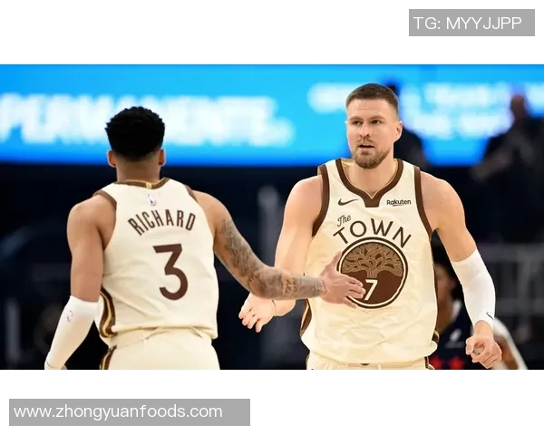 勇士与奇才精彩对决录像回放全程回顾与精彩瞬间分析