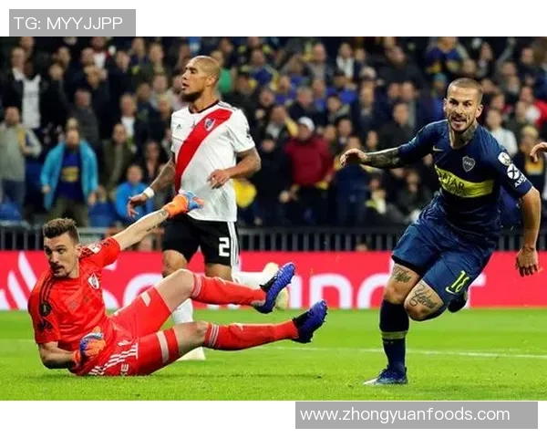 河床队与利加大学的激烈对决揭示足球战术与球队实力的较量