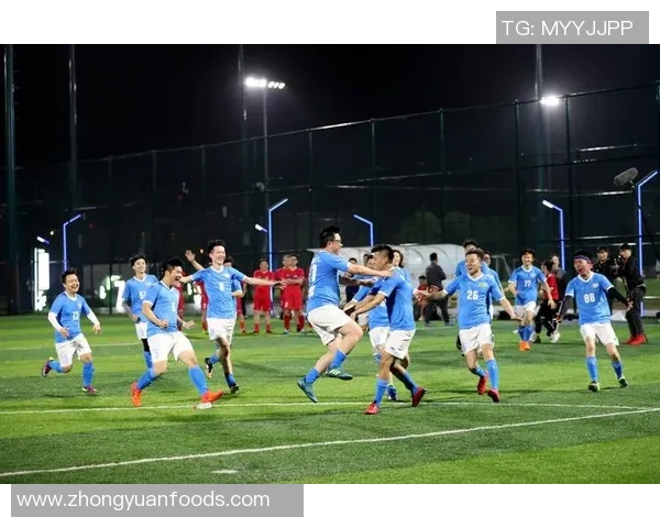 黄军独家分享足球心得与技巧助你提升球技的秘密解析